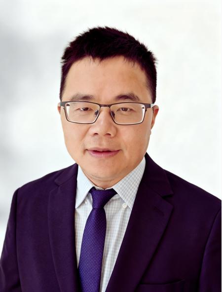 head and shoulders photo of Lihu Xu